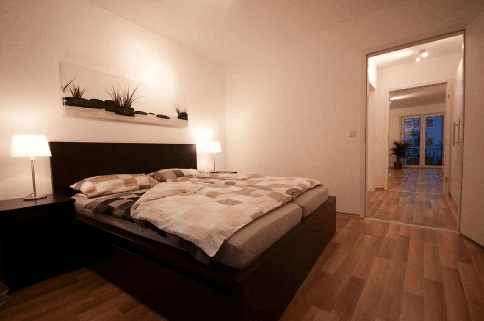 Prenájom bytu 2-izbový 60 m², Karlsruhe, Bádensko-Wurttembersko Prenájom bytu 2-izbový 60 m², Karlsruhe, Bádensko-Wurttembersko