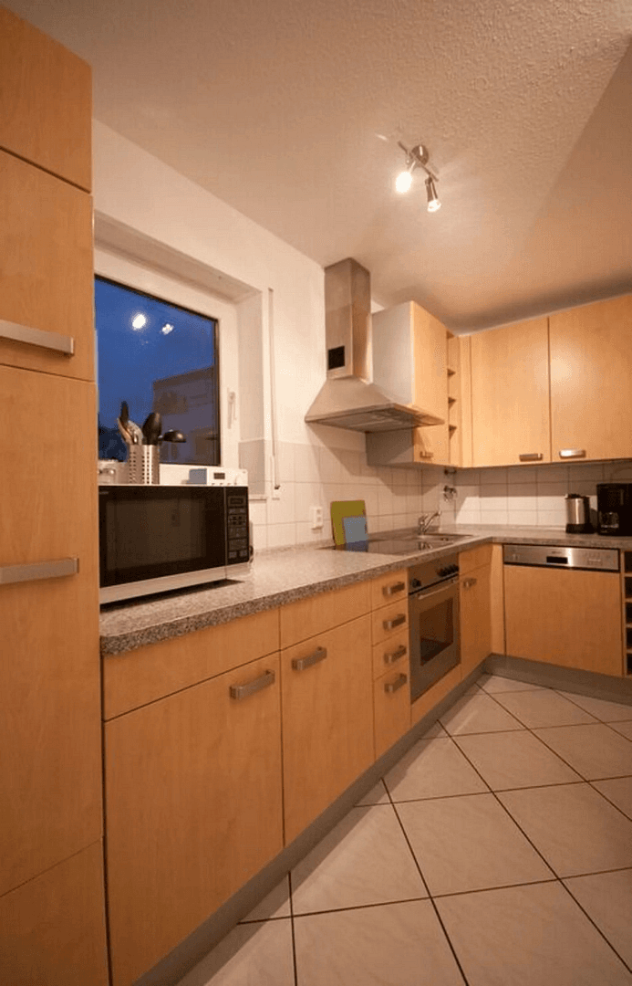 Prenájom bytu 2-izbový 60 m², Karlsruhe, Bádensko-Wurttembersko Prenájom bytu 2-izbový 60 m², Karlsruhe, Bádensko-Wurttembersko