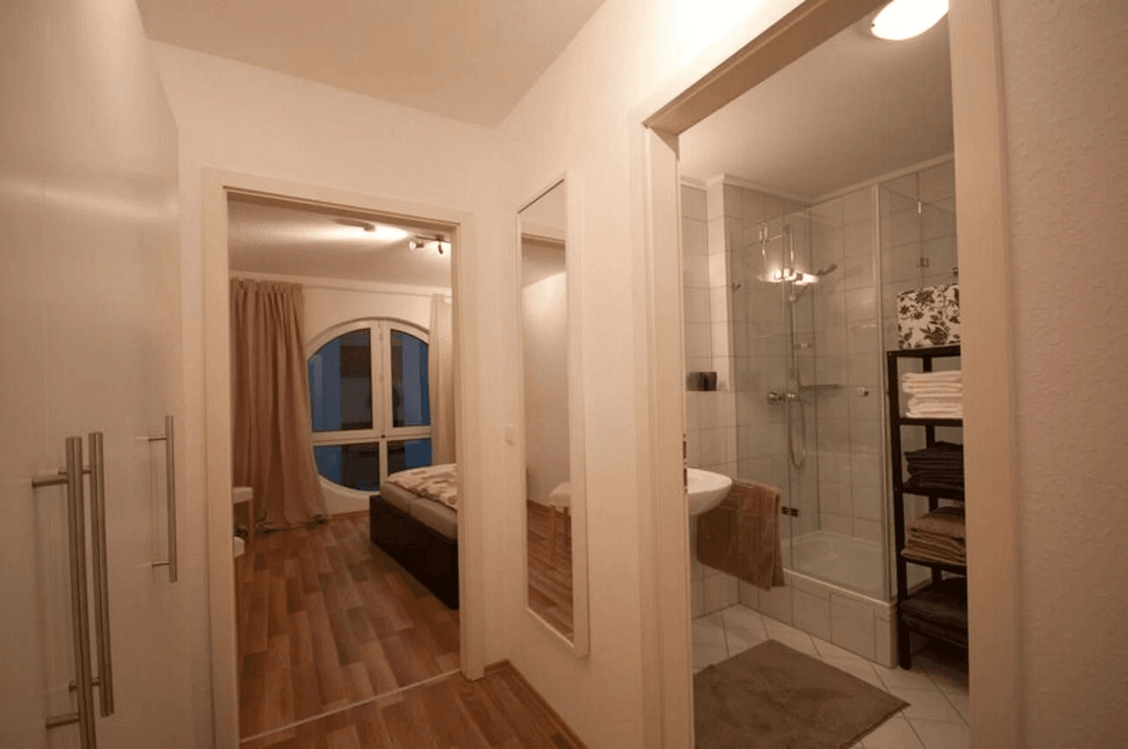 Prenájom bytu 2-izbový 60 m², Karlsruhe, Bádensko-Wurttembersko Prenájom bytu 2-izbový 60 m², Karlsruhe, Bádensko-Wurttembersko