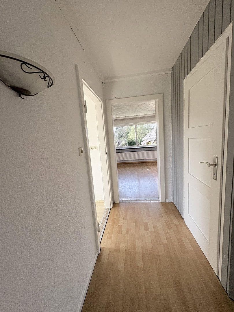 Prenájom bytu 3-izbový 70 m², Wermuthstraße 11, Bad Münder am Deister, Dolné Sasko Prenájom bytu 3-izbový 70 m², Wermuthstraße 11, Bad Münder am Deister, Dolné Sasko
