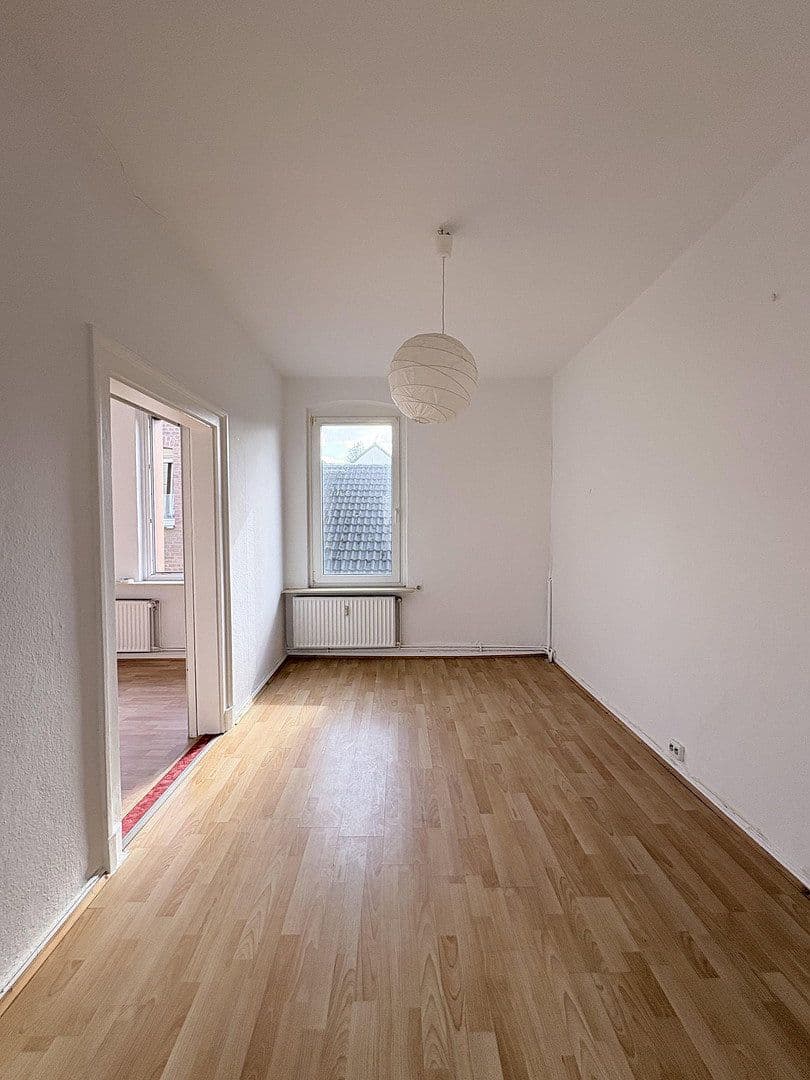 Prenájom bytu 3-izbový 70 m², Wermuthstraße 11, Bad Münder am Deister, Dolné Sasko Prenájom bytu 3-izbový 70 m², Wermuthstraße 11, Bad Münder am Deister, Dolné Sasko