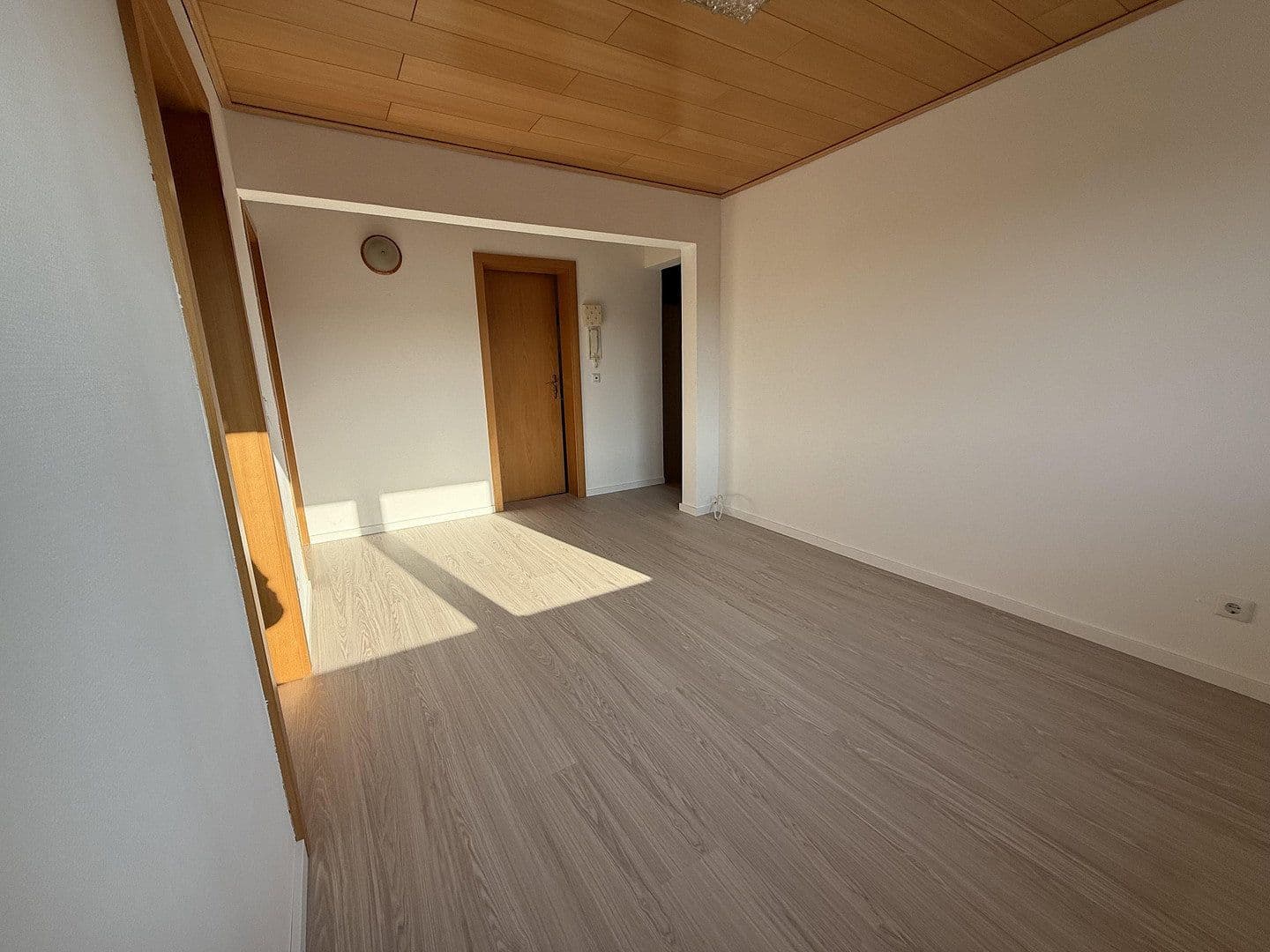 Prenájom bytu 3-izbový 92 m², Johannes-Brahms-Str. 26, Leimen, Bádensko-Wurttembersko Prenájom bytu 3-izbový 92 m², Johannes-Brahms-Str. 26, Leimen, Bádensko-Wurttembersko