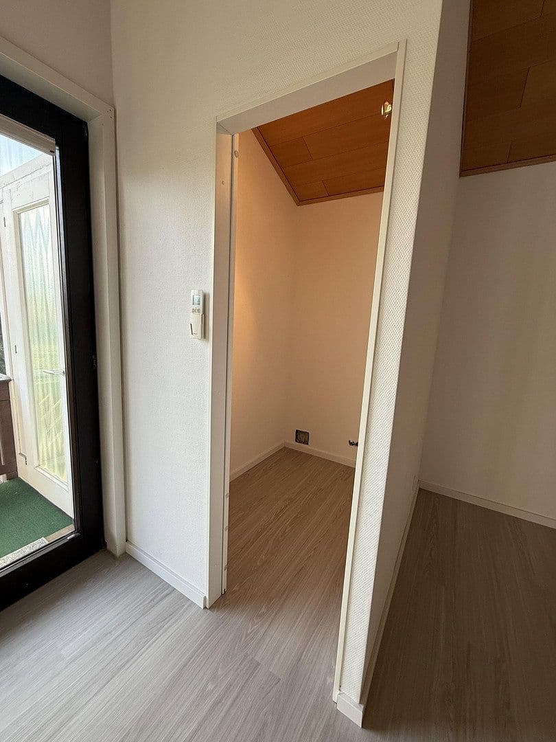 Prenájom bytu 3-izbový 92 m², Johannes-Brahms-Str. 26, Leimen, Bádensko-Wurttembersko Prenájom bytu 3-izbový 92 m², Johannes-Brahms-Str. 26, Leimen, Bádensko-Wurttembersko