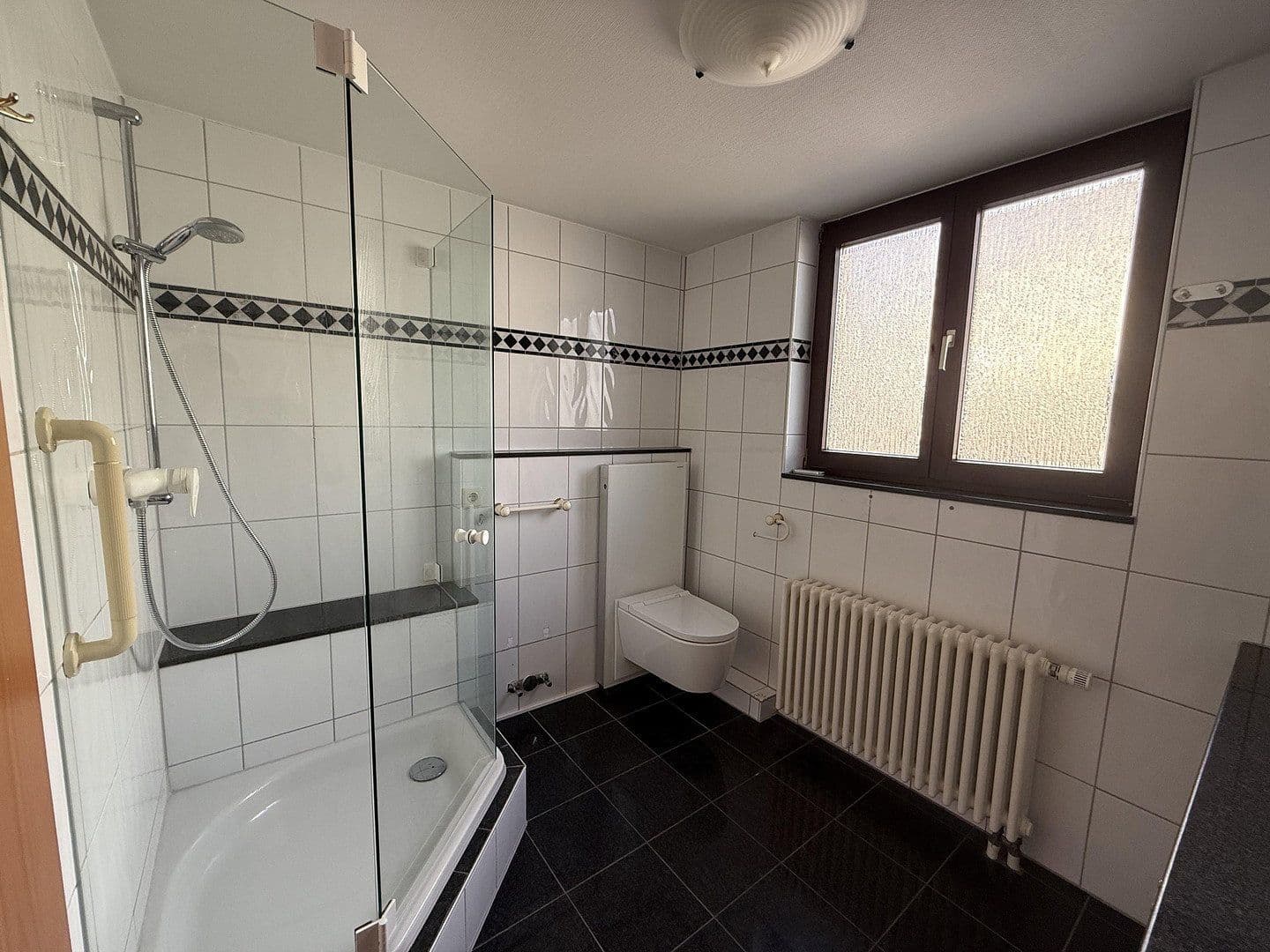 Prenájom bytu 3-izbový 92 m², Johannes-Brahms-Str. 26, Leimen, Bádensko-Wurttembersko Prenájom bytu 3-izbový 92 m², Johannes-Brahms-Str. 26, Leimen, Bádensko-Wurttembersko