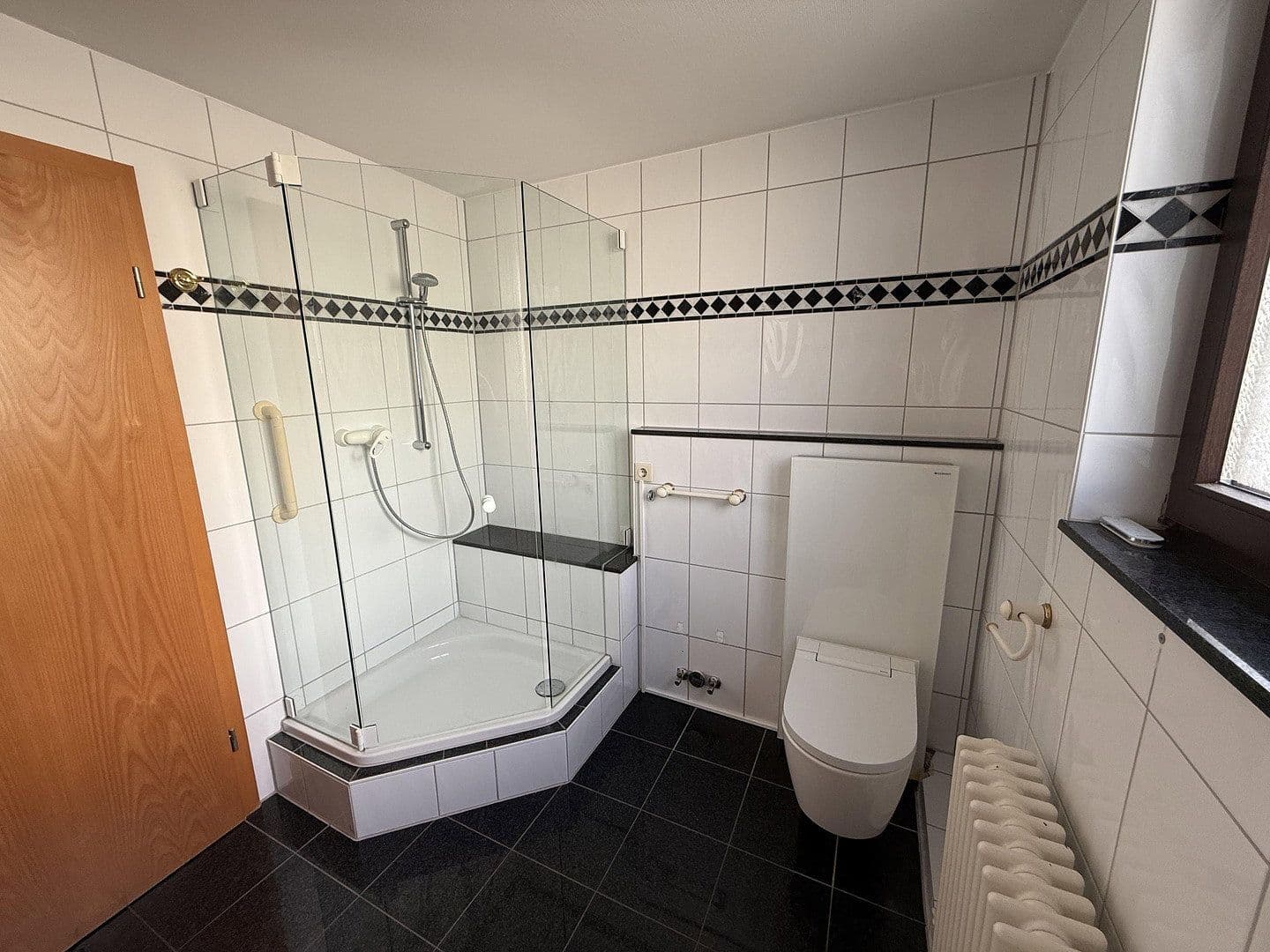 Prenájom bytu 3-izbový 92 m², Johannes-Brahms-Str. 26, Leimen, Bádensko-Wurttembersko Prenájom bytu 3-izbový 92 m², Johannes-Brahms-Str. 26, Leimen, Bádensko-Wurttembersko