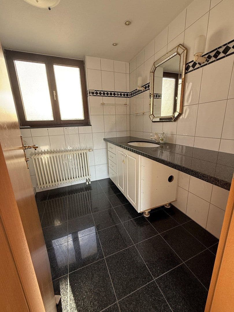 Prenájom bytu 3-izbový 92 m², Johannes-Brahms-Str. 26, Leimen, Bádensko-Wurttembersko Prenájom bytu 3-izbový 92 m², Johannes-Brahms-Str. 26, Leimen, Bádensko-Wurttembersko