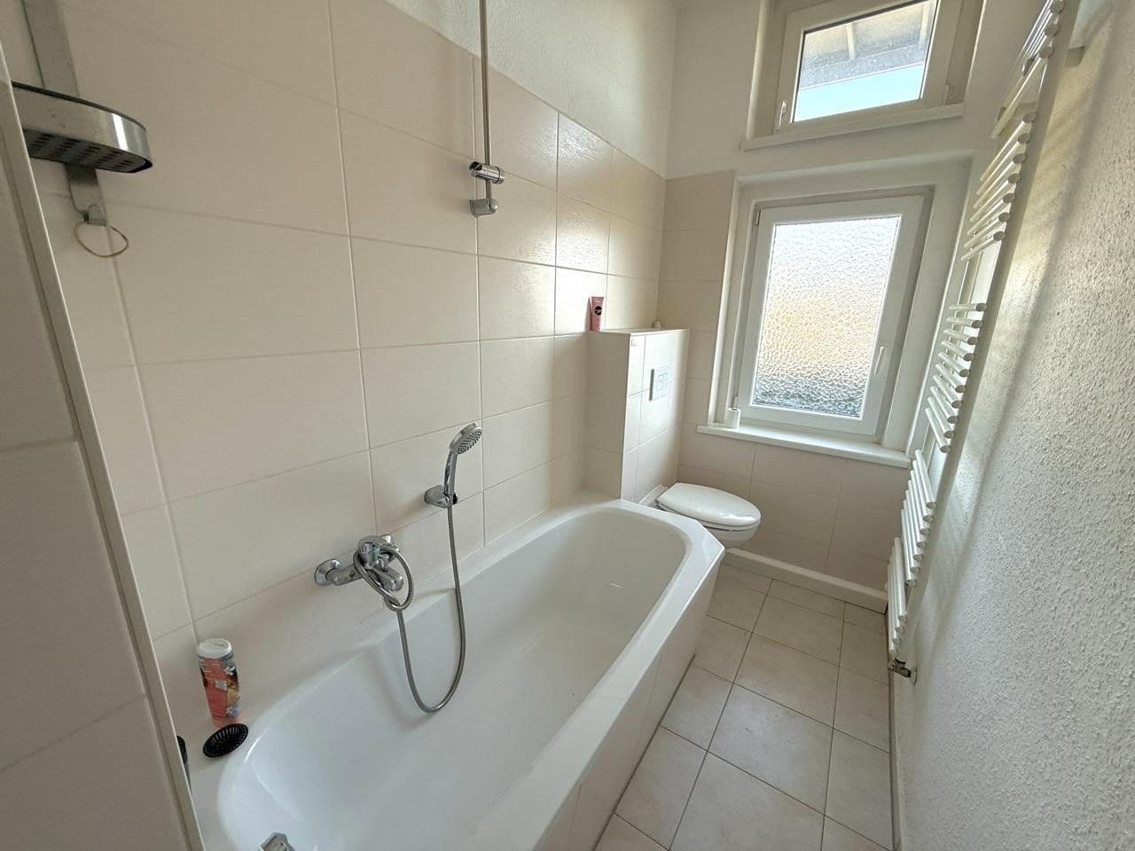 Prenájom bytu 4-izbový 105 m², Bergstraße 50, Plavno, Sasko Prenájom bytu 4-izbový 105 m², Bergstraße 50, Plavno, Sasko