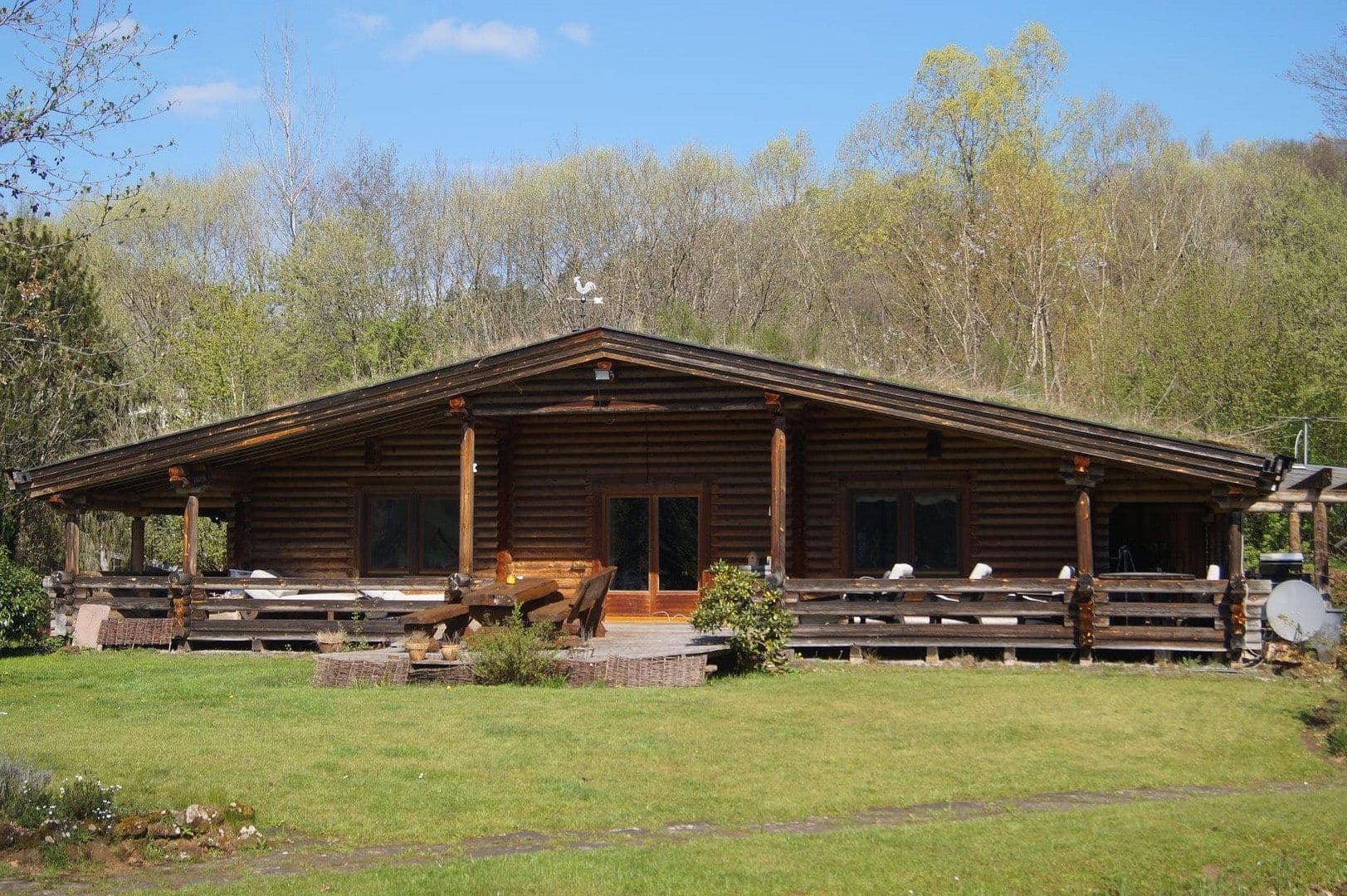 Predaj domu 250 m², pozemek 8.000 m², In der Schorbach 1c, Waldfischbach-Burgalben, Porýnie-Falcko Predaj domu 250 m², pozemek 8.000 m², In der Schorbach 1c, Waldfischbach-Burgalben, Porýnie-Falcko