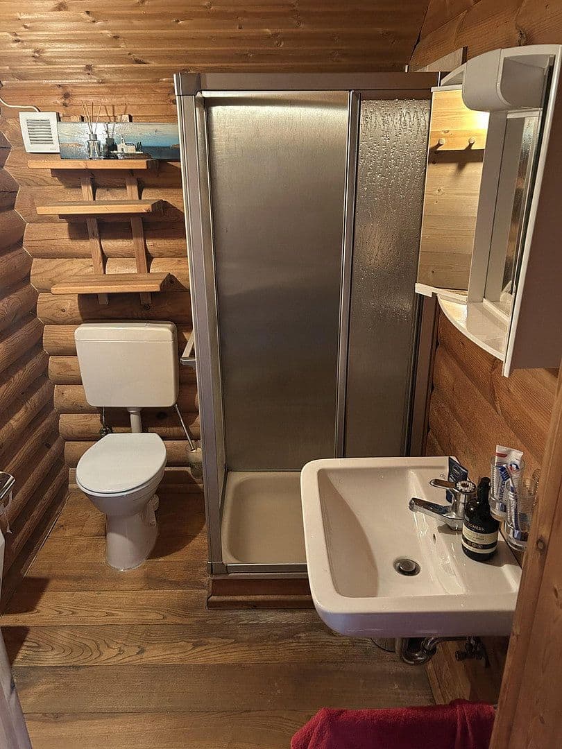 Predaj domu 250 m², pozemek 8.000 m², In der Schorbach 1c, Waldfischbach-Burgalben, Porýnie-Falcko Predaj domu 250 m², pozemek 8.000 m², In der Schorbach 1c, Waldfischbach-Burgalben, Porýnie-Falcko