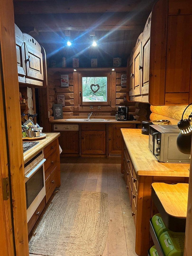 Predaj domu 250 m², pozemek 8.000 m², In der Schorbach 1c, Waldfischbach-Burgalben, Porýnie-Falcko Predaj domu 250 m², pozemek 8.000 m², In der Schorbach 1c, Waldfischbach-Burgalben, Porýnie-Falcko