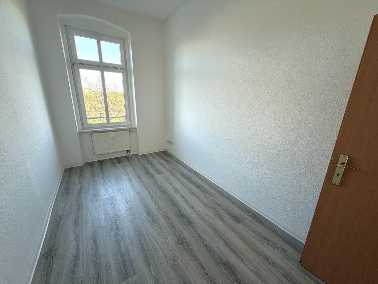 Prenájom bytu 3-izbový 80 m², Haselbrunner Str. 1, Plavno, Sasko Prenájom bytu 3-izbový 80 m², Haselbrunner Str. 1, Plavno, Sasko