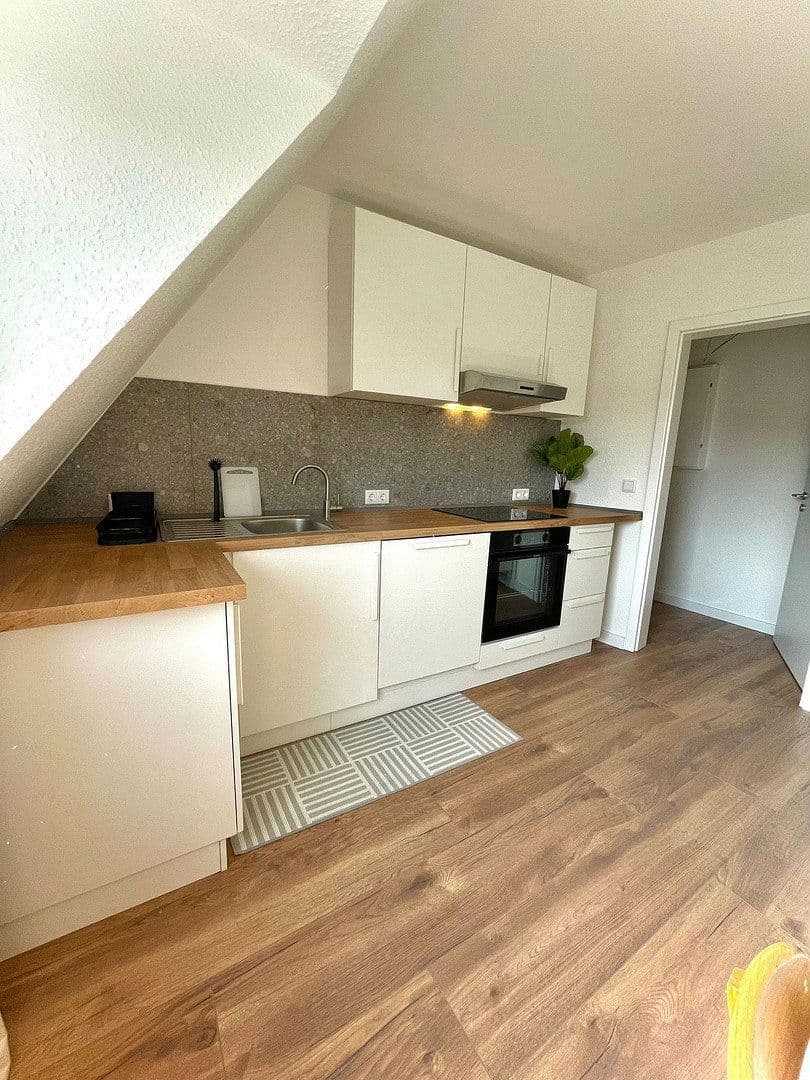 Prenájom bytu 3-izbový 72 m², Lübecker Straße 12, Dortmund, Severné Porýnie - Westfálsko Prenájom bytu 3-izbový 72 m², Lübecker Straße 12, Dortmund, Severné Porýnie - Westfálsko