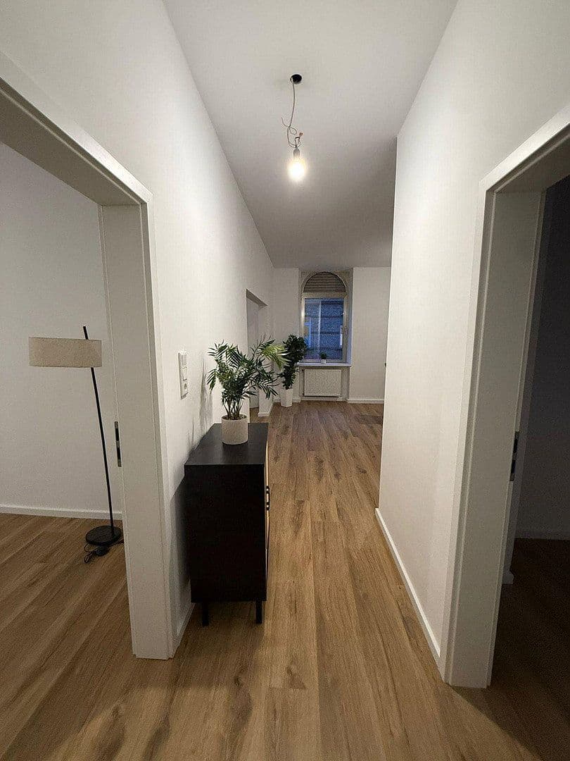 Predaj bytu 7-izbový 190 m², Offenbach an der Queich, Porýnie-Falcko Predaj bytu 7-izbový 190 m², Offenbach an der Queich, Porýnie-Falcko