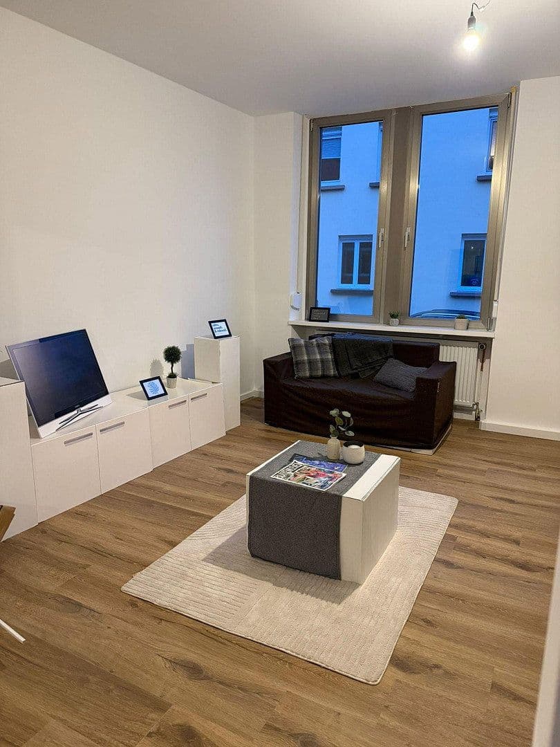 Predaj bytu 7-izbový 190 m², Offenbach an der Queich, Porýnie-Falcko Predaj bytu 7-izbový 190 m², Offenbach an der Queich, Porýnie-Falcko