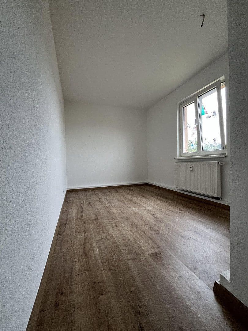 Prenájom bytu 3-izbový 51 m², Alte Holzhausener Straße 8, Leipzig, Sasko Prenájom bytu 3-izbový 51 m², Alte Holzhausener Straße 8, Leipzig, Sasko