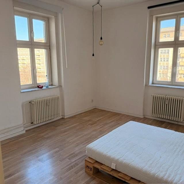 Predaj bytu 4-izbový 96 m², Andreasstraße 46, Berlin, Berlín Predaj bytu 4-izbový 96 m², Andreasstraße 46, Berlin, Berlín