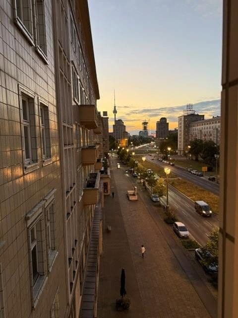 Predaj bytu 4-izbový 96 m², Andreasstraße 46, Berlin, Berlín Predaj bytu 4-izbový 96 m², Andreasstraße 46, Berlin, Berlín