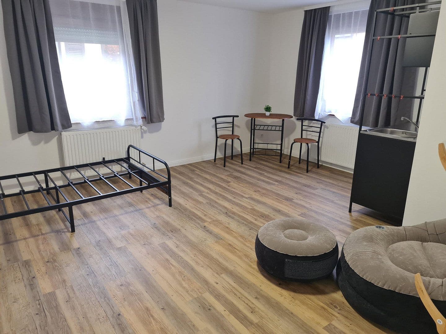 Prenájom bytu 1-izbový 35 m², Pfullingen, Bádensko-Wurttembersko Prenájom bytu 1-izbový 35 m², Pfullingen, Bádensko-Wurttembersko