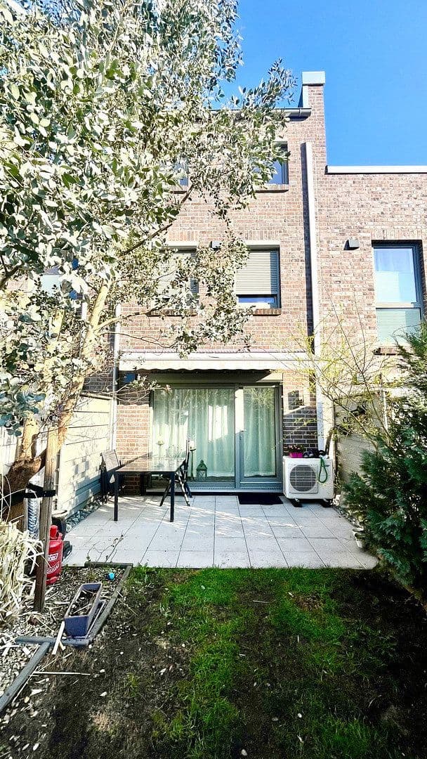 Predaj domu 117 m², pozemek 139 m², Bremen, Brémy Predaj domu 117 m², pozemek 139 m², Bremen, Brémy