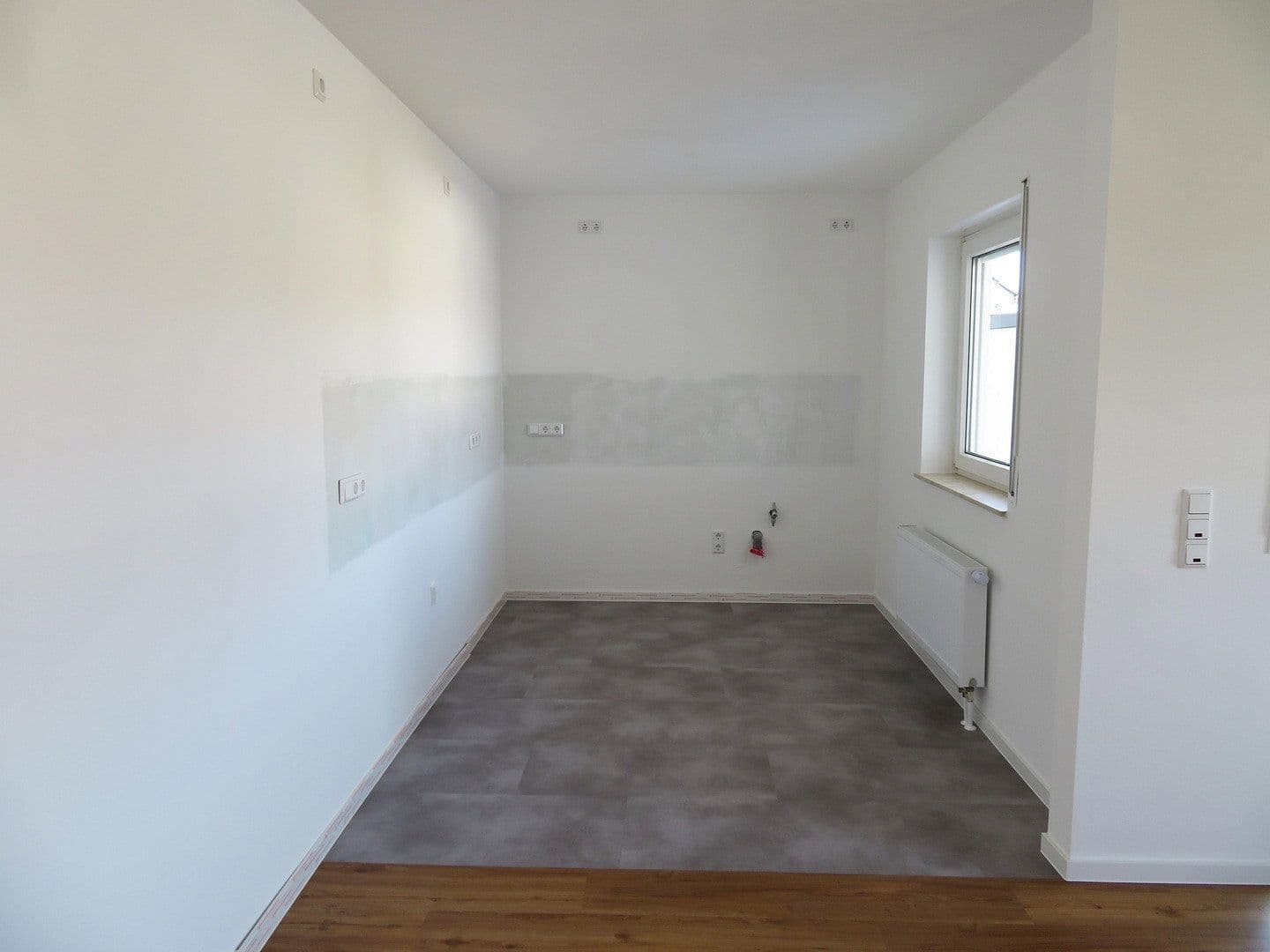 Prenájom bytu 4-izbový 104 m², Hetzerath, Porýnie-Falcko Prenájom bytu 4-izbový 104 m², Hetzerath, Porýnie-Falcko