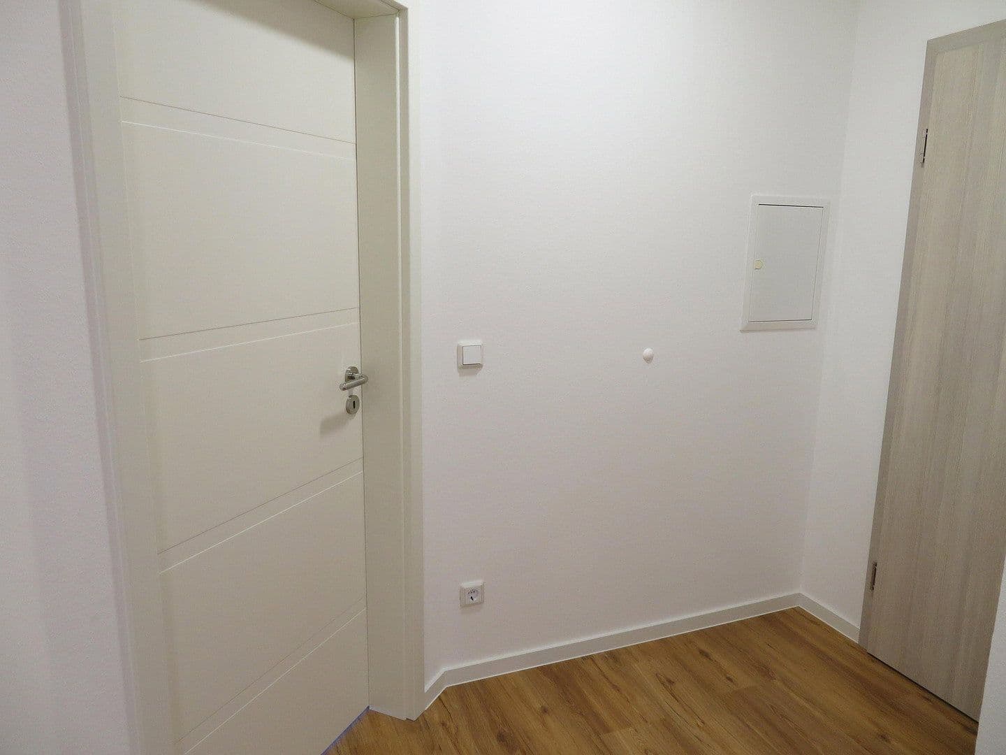 Prenájom bytu 4-izbový 104 m², Hetzerath, Porýnie-Falcko Prenájom bytu 4-izbový 104 m², Hetzerath, Porýnie-Falcko