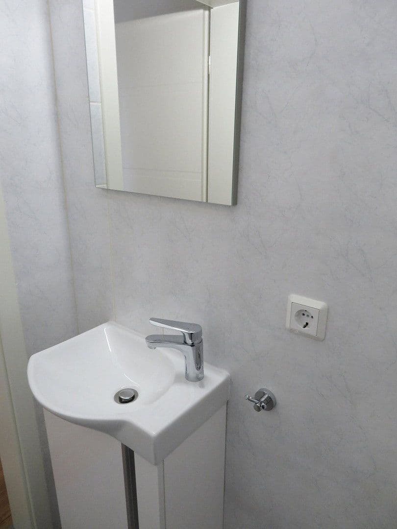 Prenájom bytu 4-izbový 104 m², Hetzerath, Porýnie-Falcko Prenájom bytu 4-izbový 104 m², Hetzerath, Porýnie-Falcko