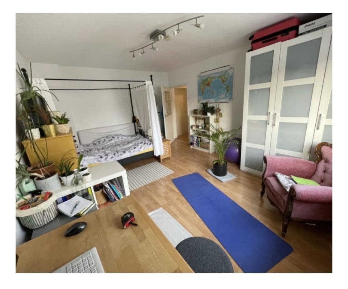 Prenájom bytu 3-izbový 96 m², Karlsruhe, Bádensko-Wurttembersko Prenájom bytu 3-izbový 96 m², Karlsruhe, Bádensko-Wurttembersko