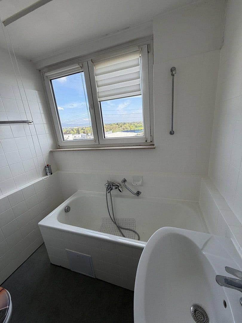 Prenájom bytu 2-izbový 72 m², Südring 1a, Hattersheim am Main, Hesensko Prenájom bytu 2-izbový 72 m², Südring 1a, Hattersheim am Main, Hesensko