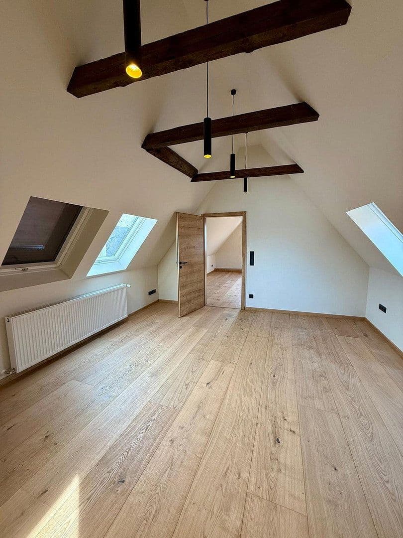 Prenájom bytu 4-izbový 163 m², Martkplatz 6, Allersberg, Bavorsko Prenájom bytu 4-izbový 163 m², Martkplatz 6, Allersberg, Bavorsko
