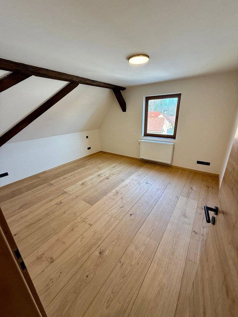 Prenájom bytu 4-izbový 163 m², Martkplatz 6, Allersberg, Bavorsko Prenájom bytu 4-izbový 163 m², Martkplatz 6, Allersberg, Bavorsko