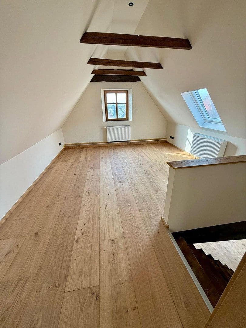 Prenájom bytu 4-izbový 163 m², Martkplatz 6, Allersberg, Bavorsko Prenájom bytu 4-izbový 163 m², Martkplatz 6, Allersberg, Bavorsko