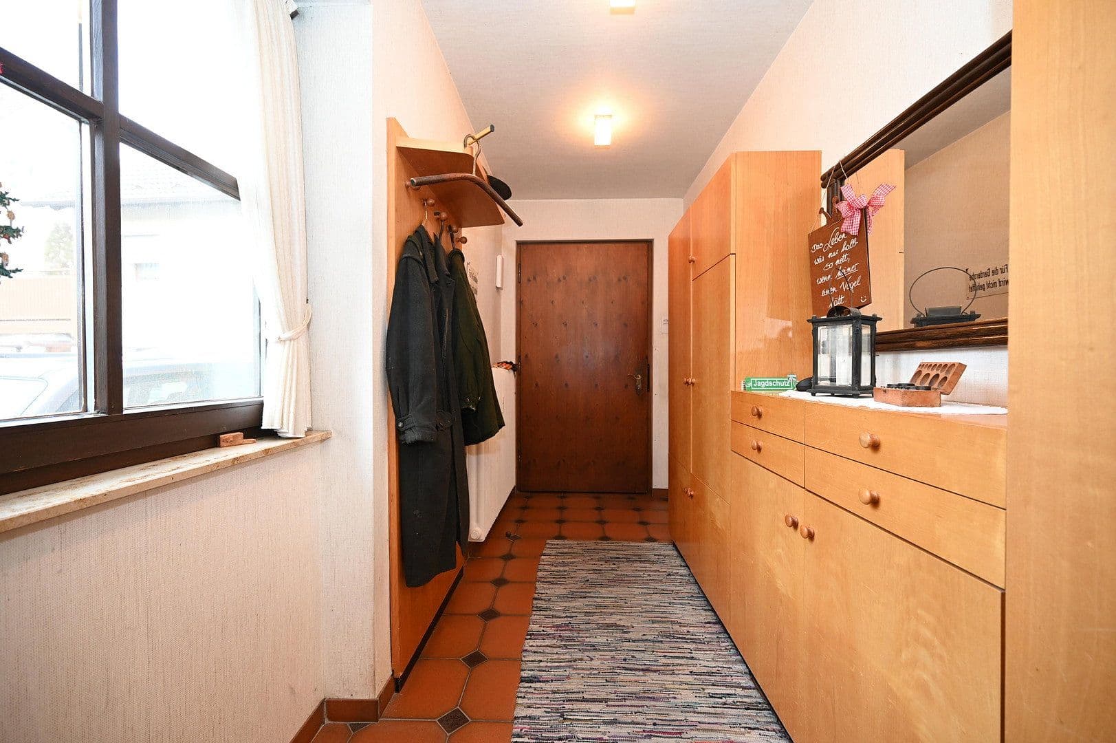 Prenájom bytu 5-izbový 165 m², Schlosshof 3, Pyrbaum, Bavorsko Prenájom bytu 5-izbový 165 m², Schlosshof 3, Pyrbaum, Bavorsko