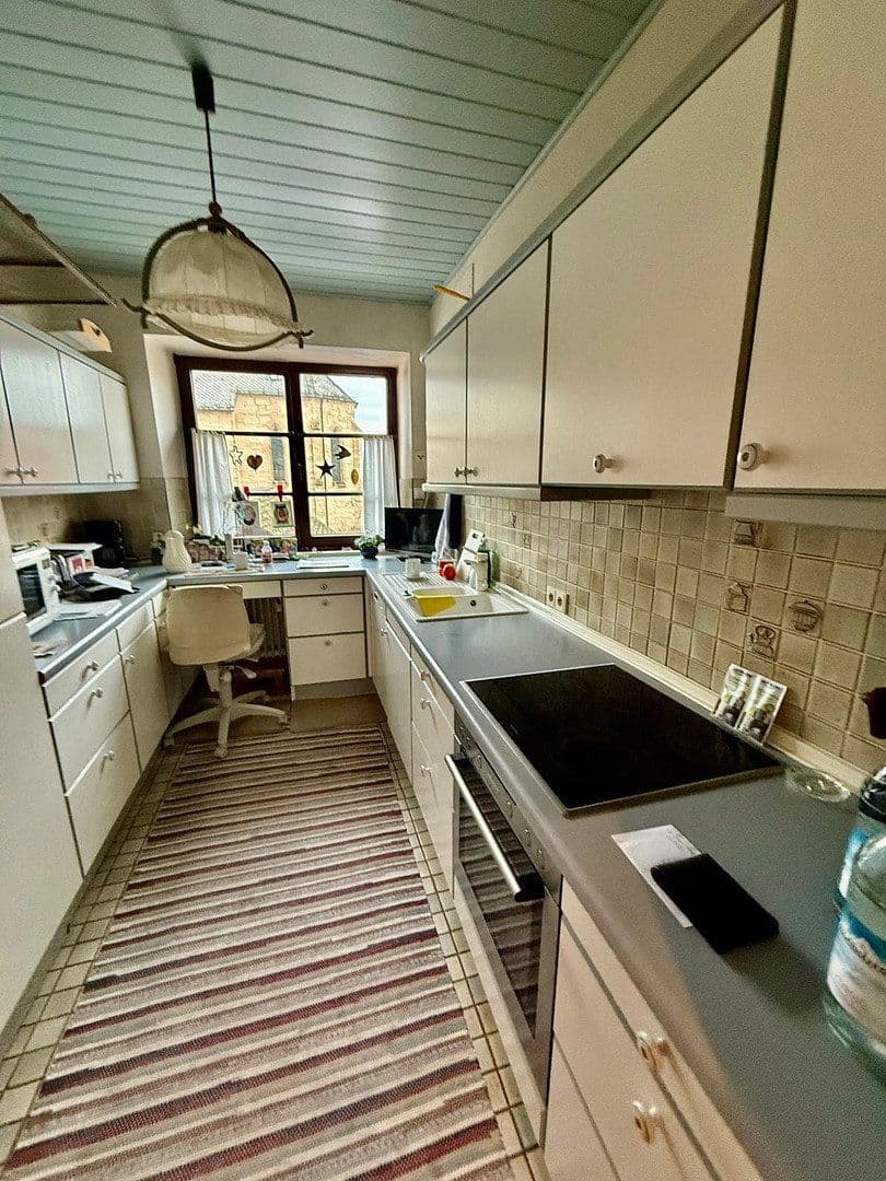 Prenájom bytu 5-izbový 165 m², Schlosshof 3, Pyrbaum, Bavorsko Prenájom bytu 5-izbový 165 m², Schlosshof 3, Pyrbaum, Bavorsko