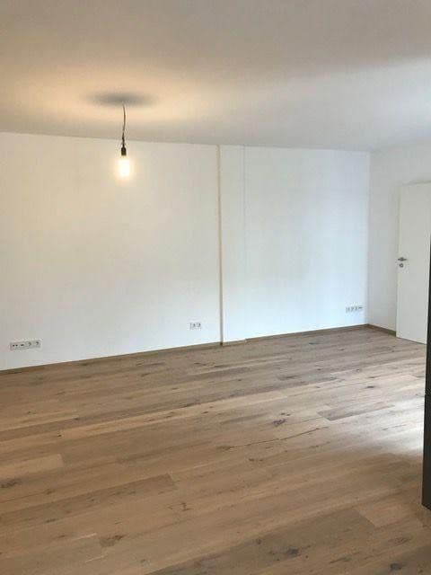 Prenájom bytu 2-izbový 52 m², Mainz, Porýnie-Falcko Prenájom bytu 2-izbový 52 m², Mainz, Porýnie-Falcko