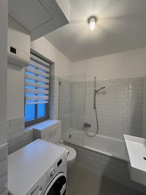 Prenájom bytu 1-izbový 32 m², Hinter der Schönen Aussicht 7, Frankfurt am Main, Hesensko Prenájom bytu 1-izbový 32 m², Hinter der Schönen Aussicht 7, Frankfurt am Main, Hesensko