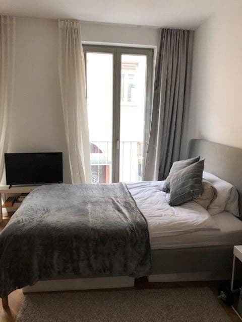 Prenájom bytu 1-izbový 32 m², Hinter der Schönen Aussicht 7, Frankfurt am Main, Hesensko Prenájom bytu 1-izbový 32 m², Hinter der Schönen Aussicht 7, Frankfurt am Main, Hesensko