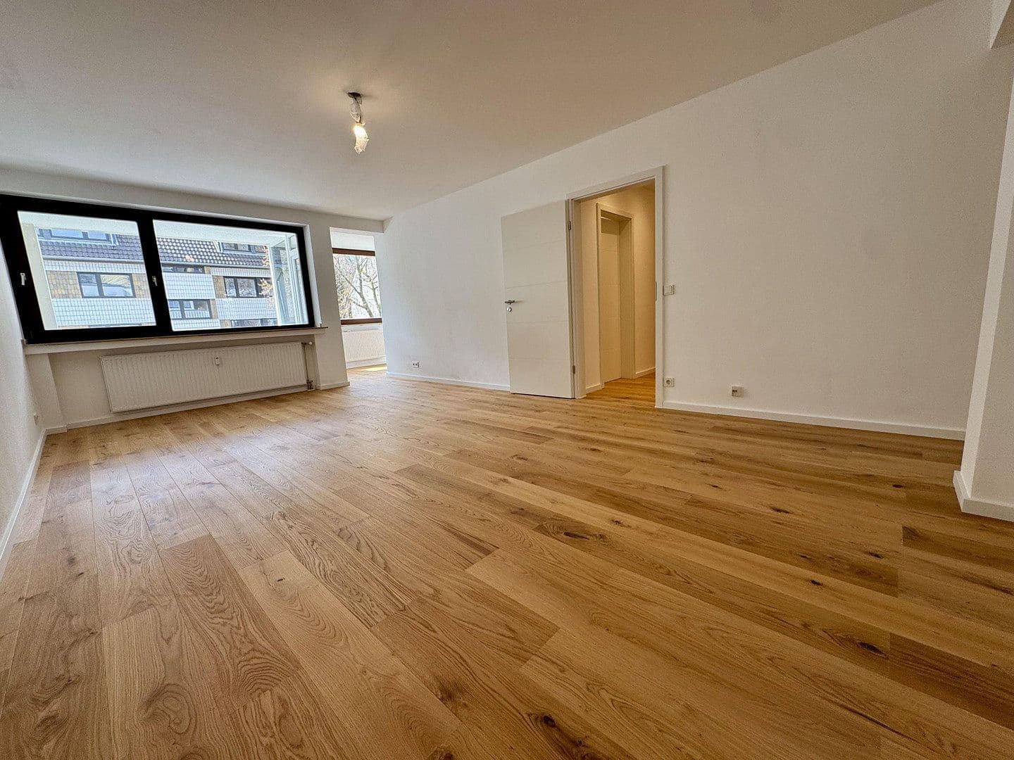 Predaj bytu 3-izbový 79 m², Köln, Severné Porýnie - Westfálsko Predaj bytu 3-izbový 79 m², Köln, Severné Porýnie - Westfálsko