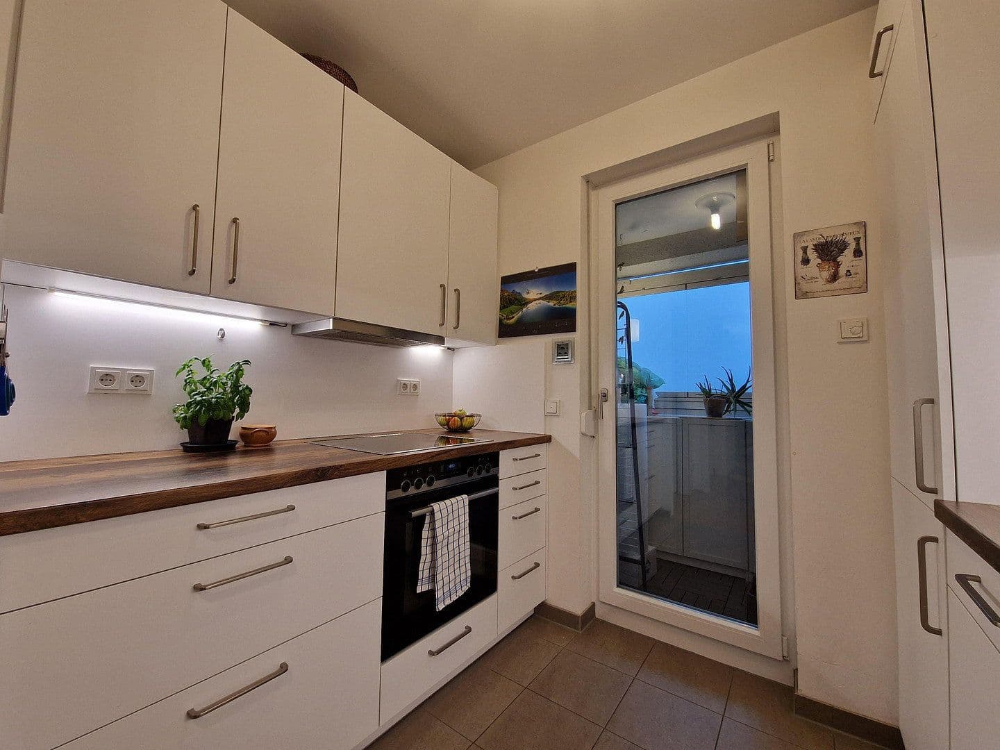 Predaj bytu 4-izbový 92 m², Landsberger Str. 1b, Germering, Bavorsko Predaj bytu 4-izbový 92 m², Landsberger Str. 1b, Germering, Bavorsko