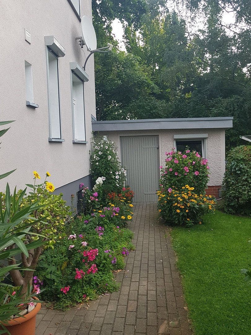 Predaj domu 178 m², pozemek 1.136 m², Berlin, Berlín Predaj domu 178 m², pozemek 1.136 m², Berlin, Berlín