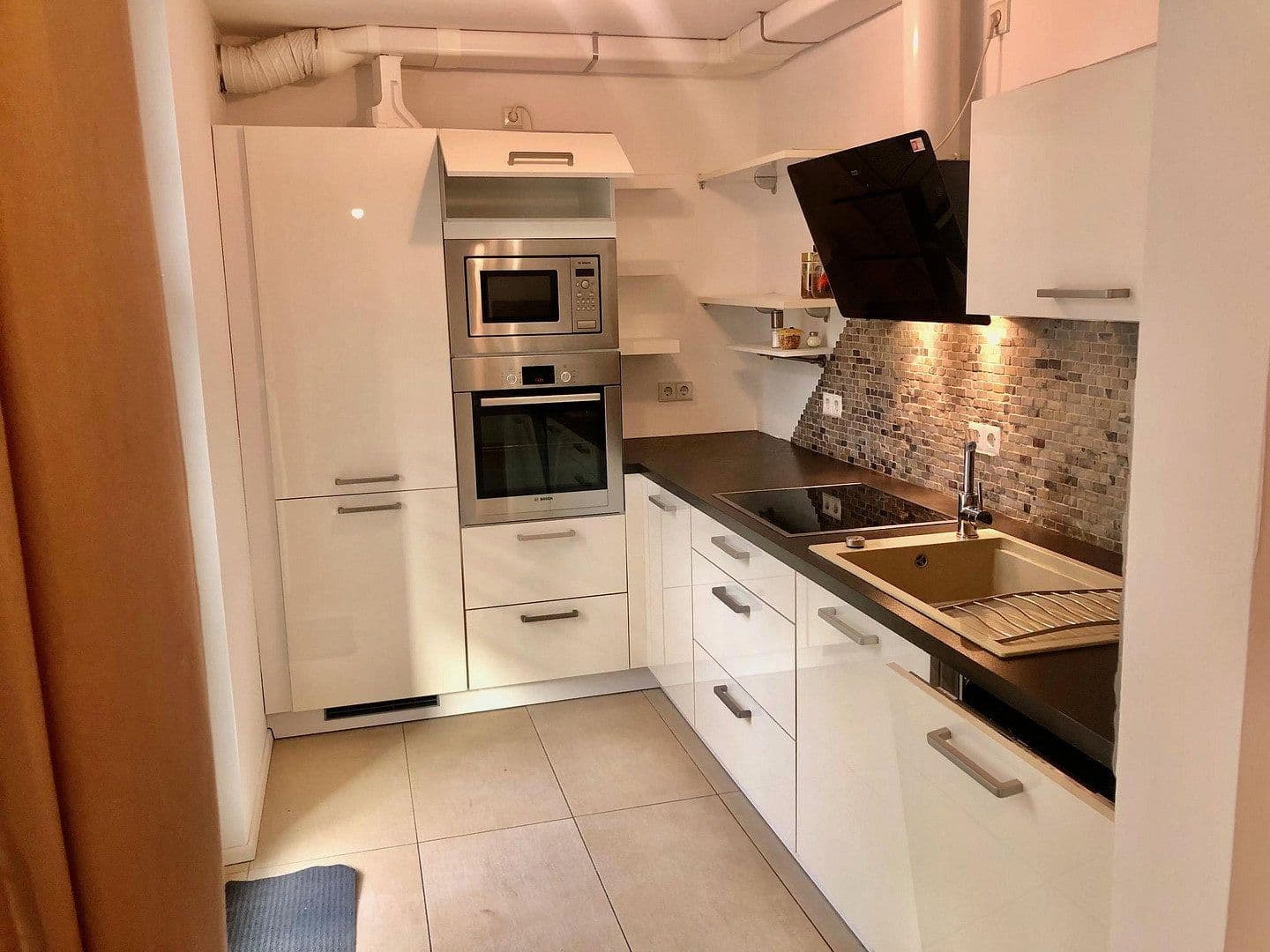 Prenájom bytu 3-izbový 80 m², Frankfurt am Main Riedberg, Hesensko Prenájom bytu 3-izbový 80 m², Frankfurt am Main Riedberg, Hesensko