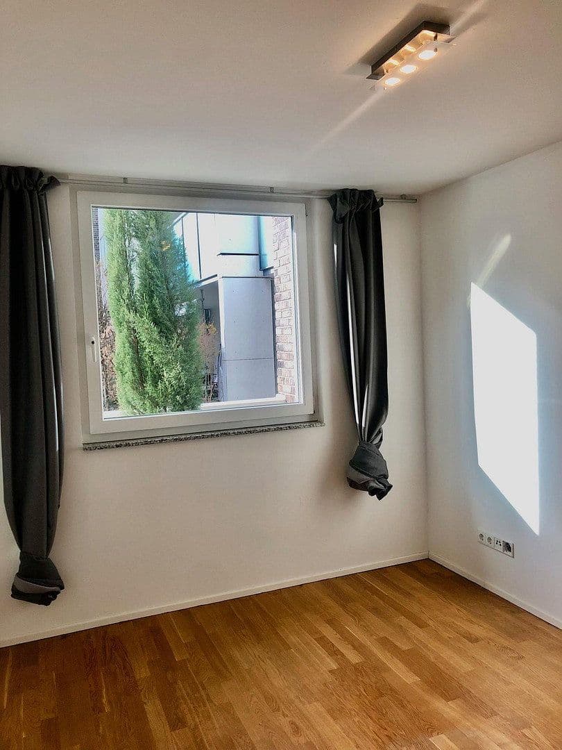 Prenájom bytu 3-izbový 80 m², Frankfurt am Main Riedberg, Hesensko Prenájom bytu 3-izbový 80 m², Frankfurt am Main Riedberg, Hesensko