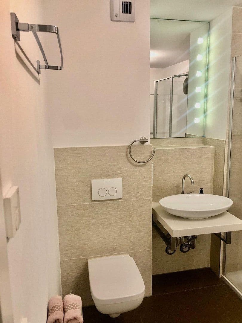 Prenájom bytu 3-izbový 80 m², Frankfurt am Main Riedberg, Hesensko Prenájom bytu 3-izbový 80 m², Frankfurt am Main Riedberg, Hesensko