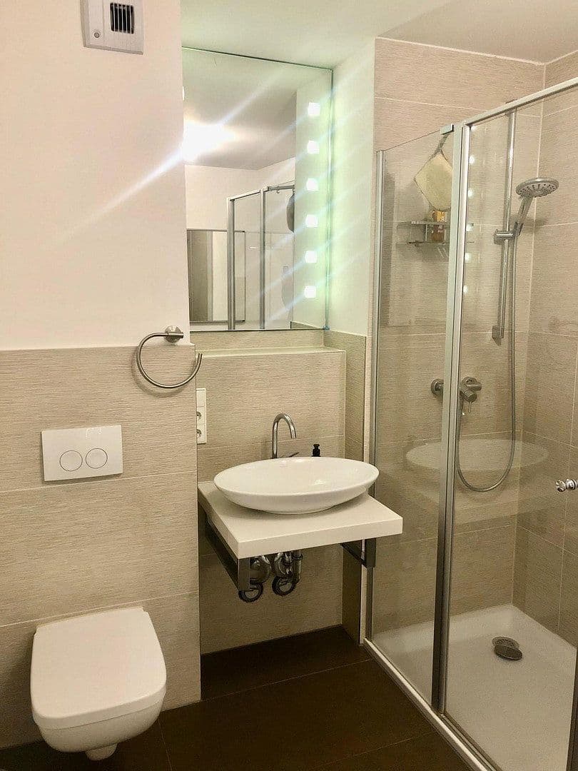 Prenájom bytu 3-izbový 80 m², Frankfurt am Main Riedberg, Hesensko Prenájom bytu 3-izbový 80 m², Frankfurt am Main Riedberg, Hesensko