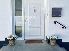 Predaj domu 240 m², pozemek 2.070 m², Mutzer Strasse, Bergisch Gladbach, Severné Porýnie - Westfálsko Predaj domu 240 m², pozemek 2.070 m², Mutzer Strasse, Bergisch Gladbach, Severné Porýnie - Westfálsko