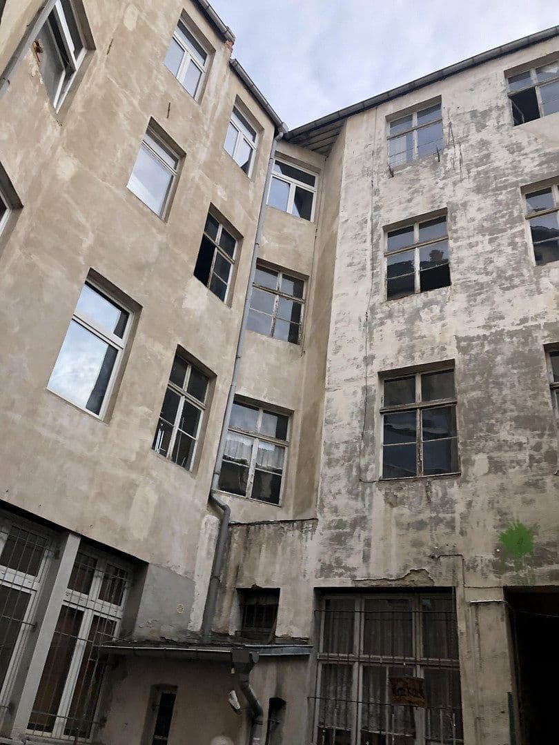 Predaj domu 1.100 m², pozemek 500 m², Schmeerstraße 3, Halle, Sasko-Anhaltsko Predaj domu 1.100 m², pozemek 500 m², Schmeerstraße 3, Halle, Sasko-Anhaltsko