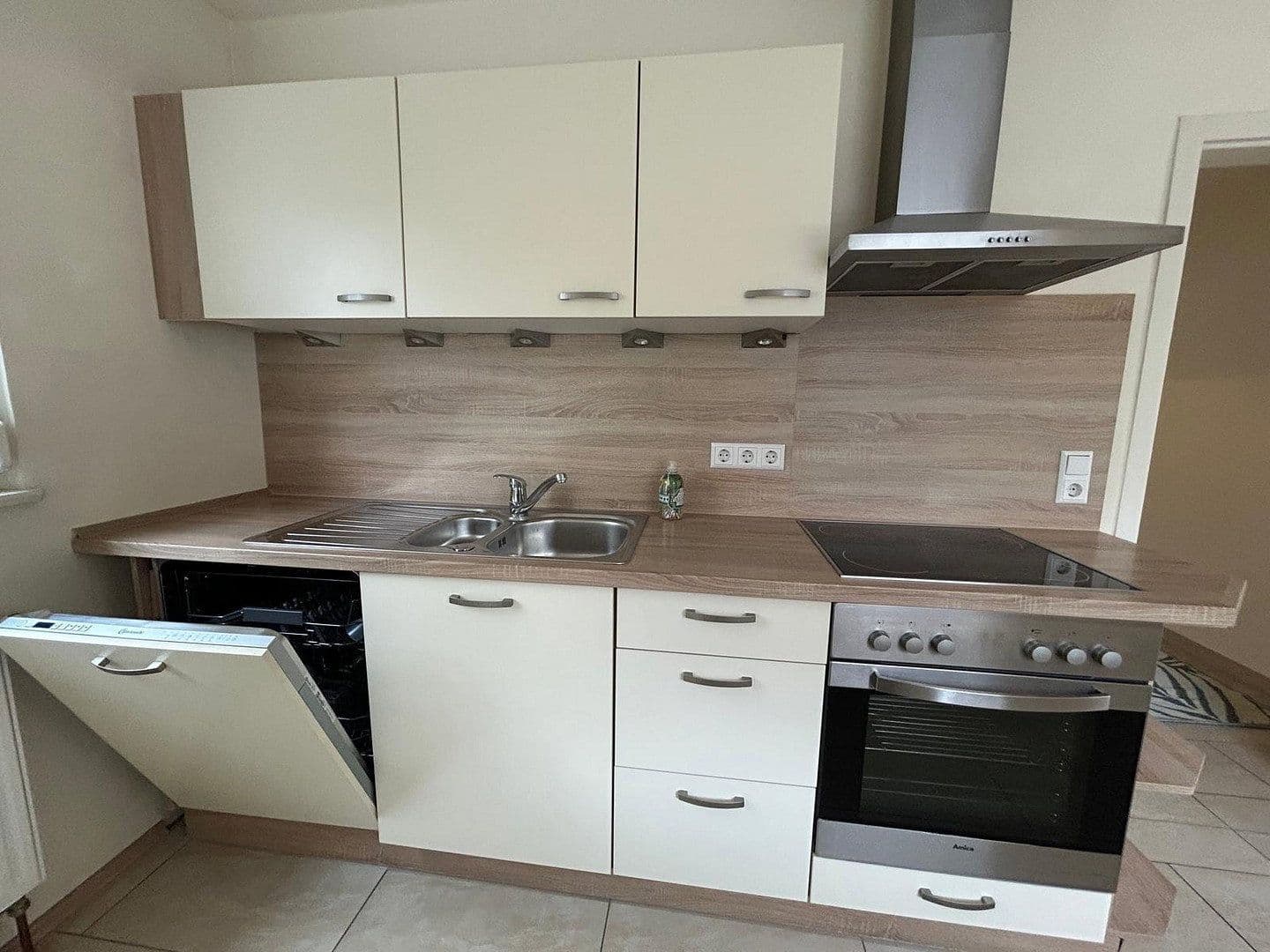 Predaj domu 145 m², pozemek 350 m², Robert-Koch-Weg 6, Böblingen, Bádensko-Wurttembersko Predaj domu 145 m², pozemek 350 m², Robert-Koch-Weg 6, Böblingen, Bádensko-Wurttembersko