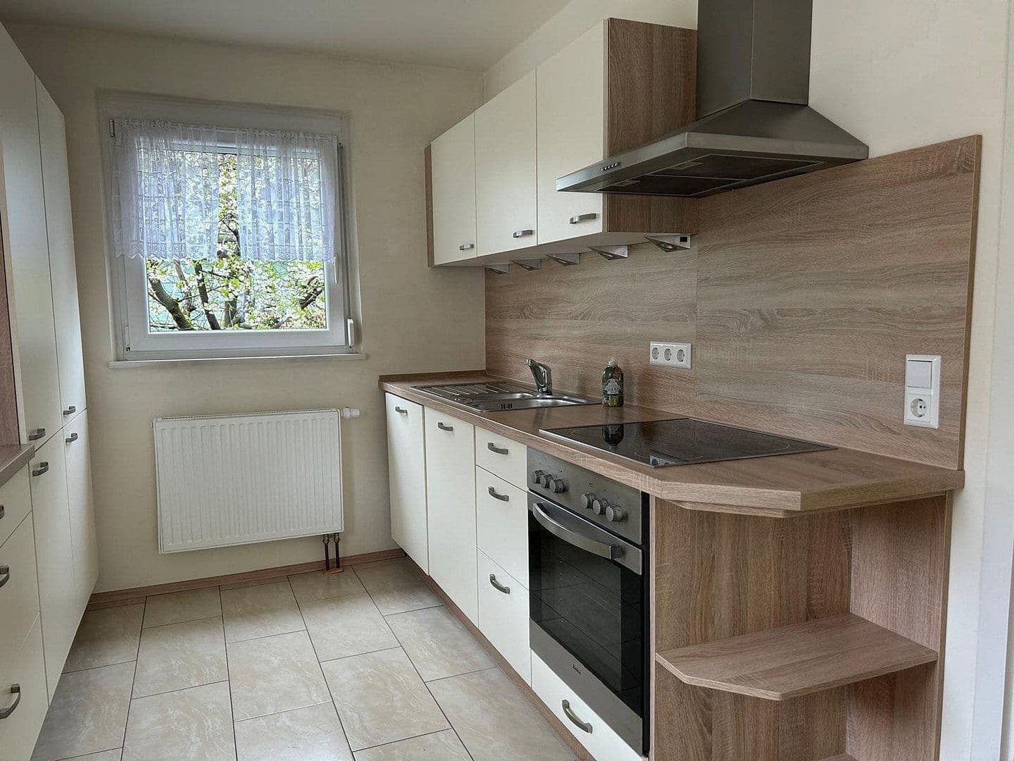 Predaj domu 145 m², pozemek 350 m², Robert-Koch-Weg 6, Böblingen, Bádensko-Wurttembersko Predaj domu 145 m², pozemek 350 m², Robert-Koch-Weg 6, Böblingen, Bádensko-Wurttembersko