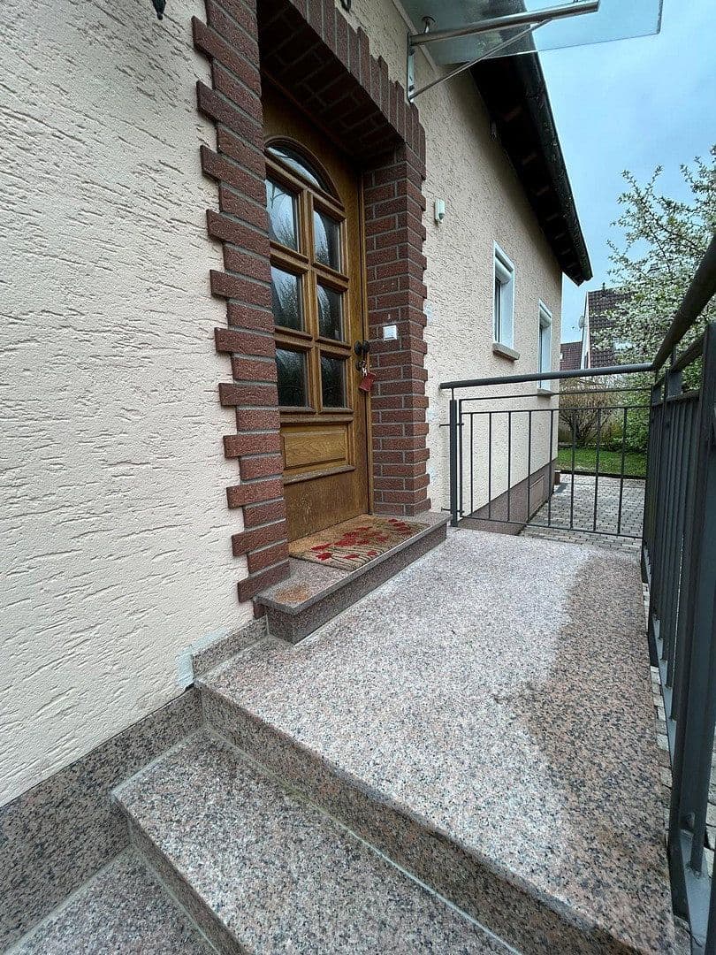 Predaj domu 145 m², pozemek 350 m², Robert-Koch-Weg 6, Böblingen, Bádensko-Wurttembersko Predaj domu 145 m², pozemek 350 m², Robert-Koch-Weg 6, Böblingen, Bádensko-Wurttembersko