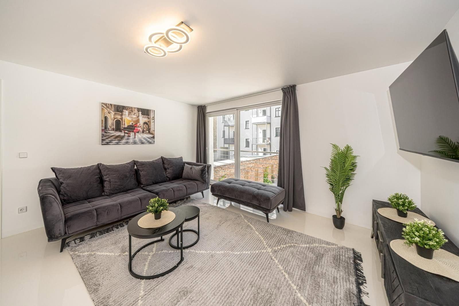 Predaj domu 1.560 m², pozemek 1.070 m², Landsberger Straße 65, Halle, Sasko-Anhaltsko Predaj domu 1.560 m², pozemek 1.070 m², Landsberger Straße 65, Halle, Sasko-Anhaltsko