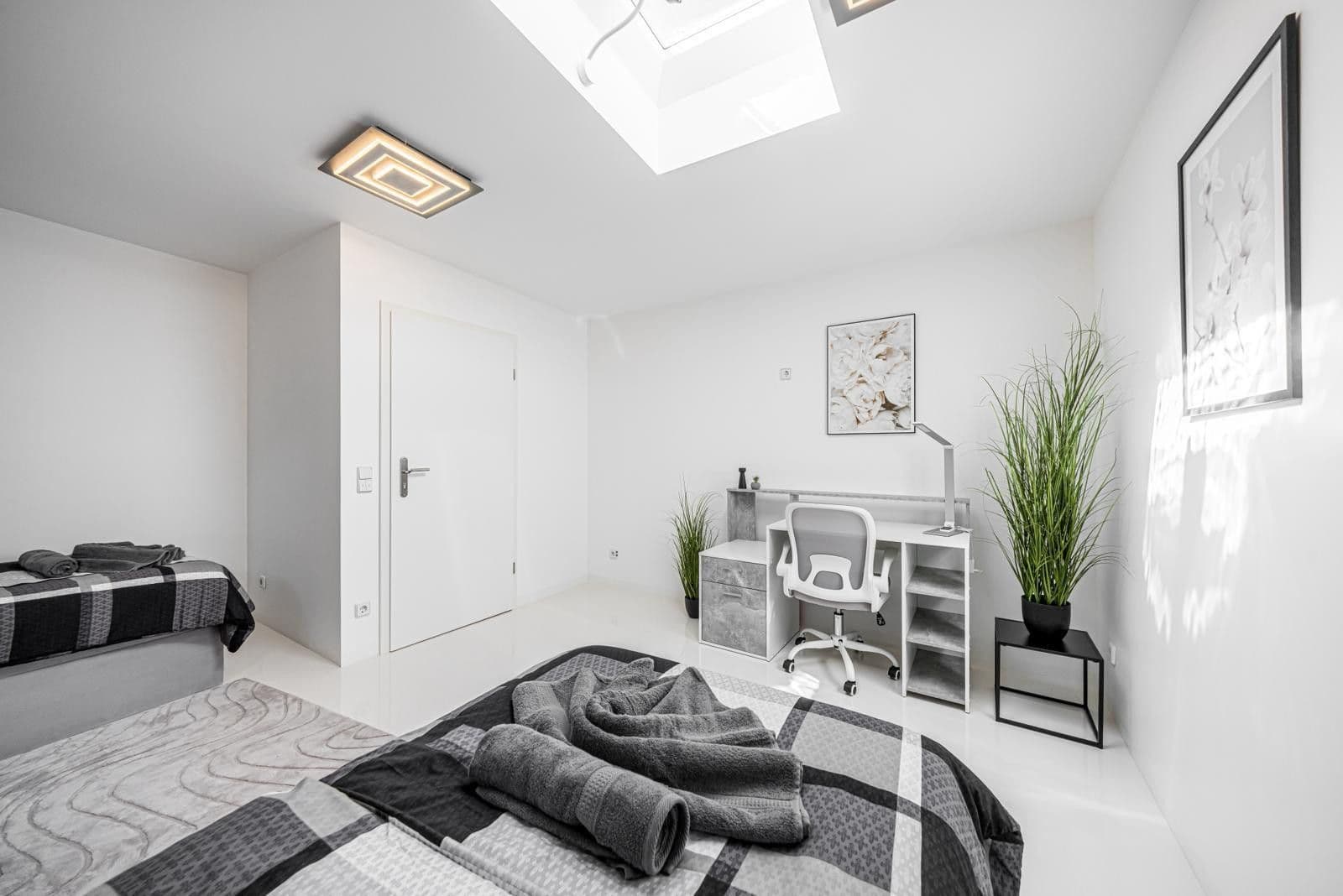 Predaj domu 1.560 m², pozemek 1.070 m², Landsberger Straße 65, Halle, Sasko-Anhaltsko Predaj domu 1.560 m², pozemek 1.070 m², Landsberger Straße 65, Halle, Sasko-Anhaltsko